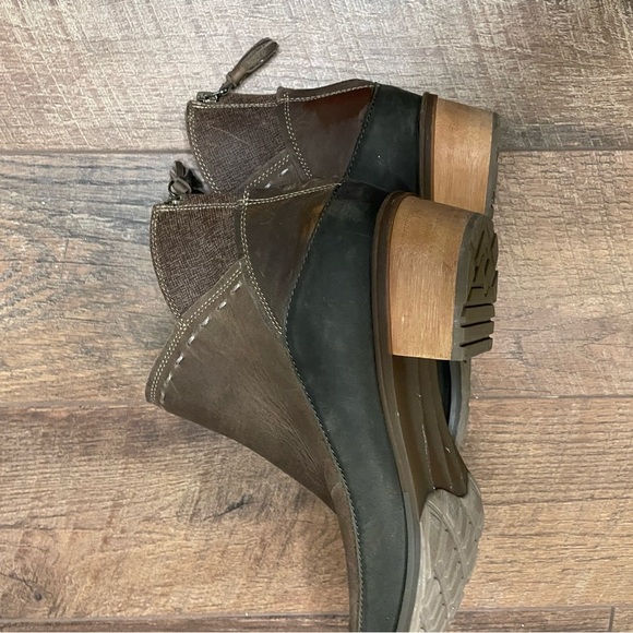 Chaco Women's Fossil Tassel Back Zip Ankle Boots Size 8 Brown - Picture 7 of 12
